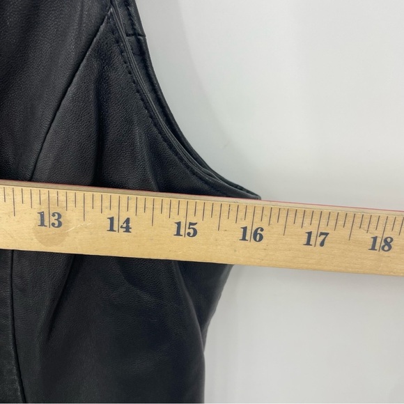 Vtg Neiman Marcus NM essentials Leather Vest gold buttons Sz S - Picture 5 of 5